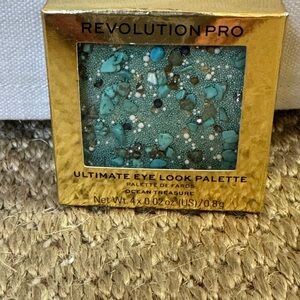 Revolution Pro Ultimate Eye Look Palette. New in box